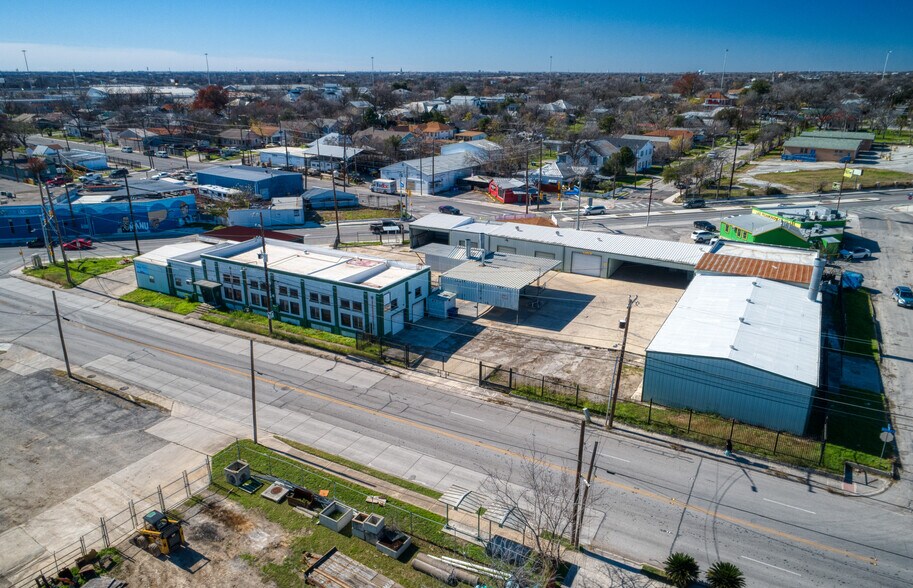More Photos Of 103 Blanco Rd, San Antonio Auto Repair For Lease