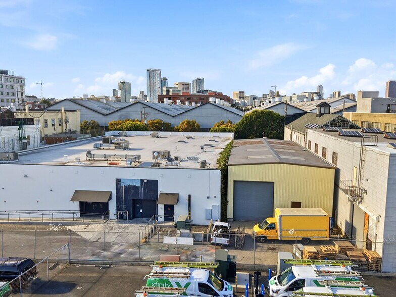 More Photos Of 2757 16th St, San Francisco Warehouse For Lease