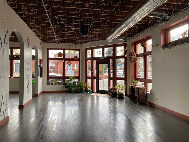 More Photos Of 4923 W 38th Ave, Denver Storefront For Lease