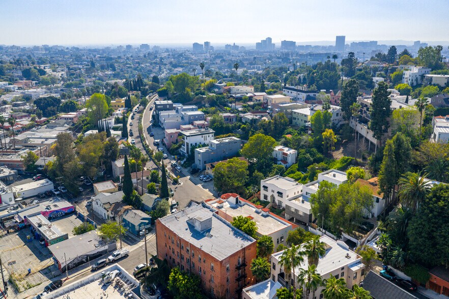 More Photos Of 3209 Descanso Dr, Los Angeles Apartments For Sale