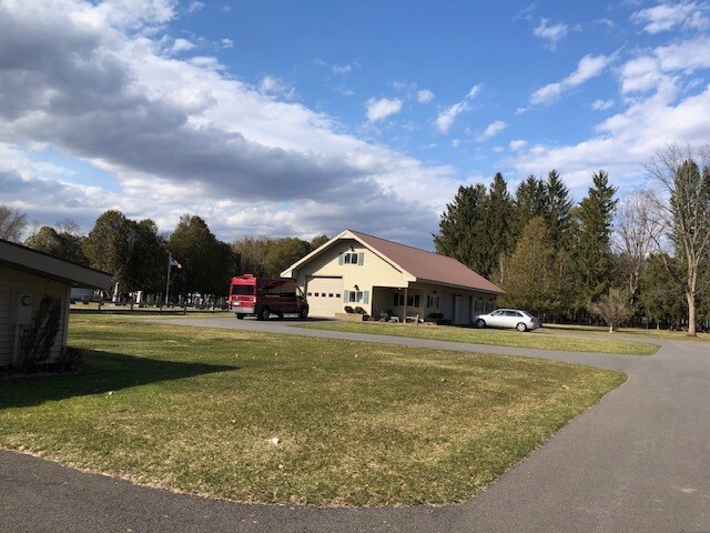 More Photos Of 9809 River Rd, Marcy Service For Sale