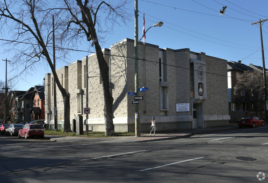 Primary Photo Of 330 Kent St, Ottawa General Retail For Sale