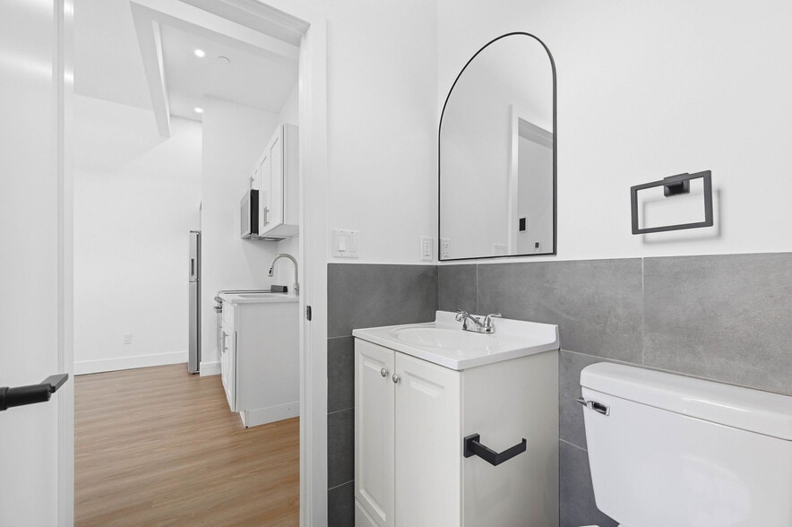 More Photos Of 1847 Harrison Ave, Bronx Apartments For Sale