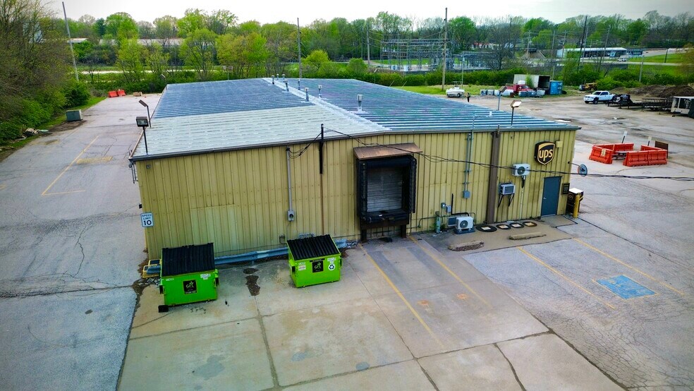More Photos Of 823 E Morton Ave, Jacksonville Industrial For Lease