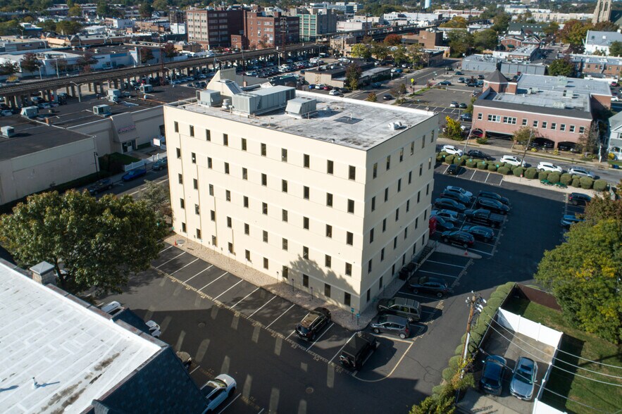 More Photos Of 55 Maple Ave, Rockville Centre Medical For Lease