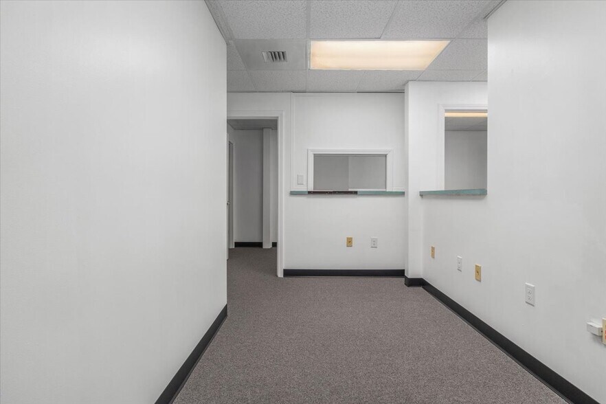 More Photos Of 478 Torrey St, Brockton Medical For Sale