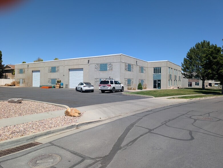 Primary Photo Of 9498 S 670 W, Sandy Warehouse For Lease