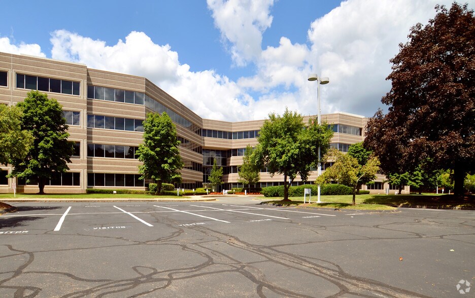More Photos Of 500 Enterprise Dr, Rocky Hill Office For Lease