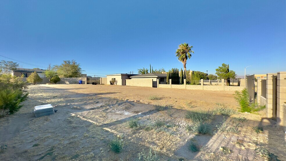 More Photos Of 15224 Bonanza Rd, Victorville Freestanding For Sale