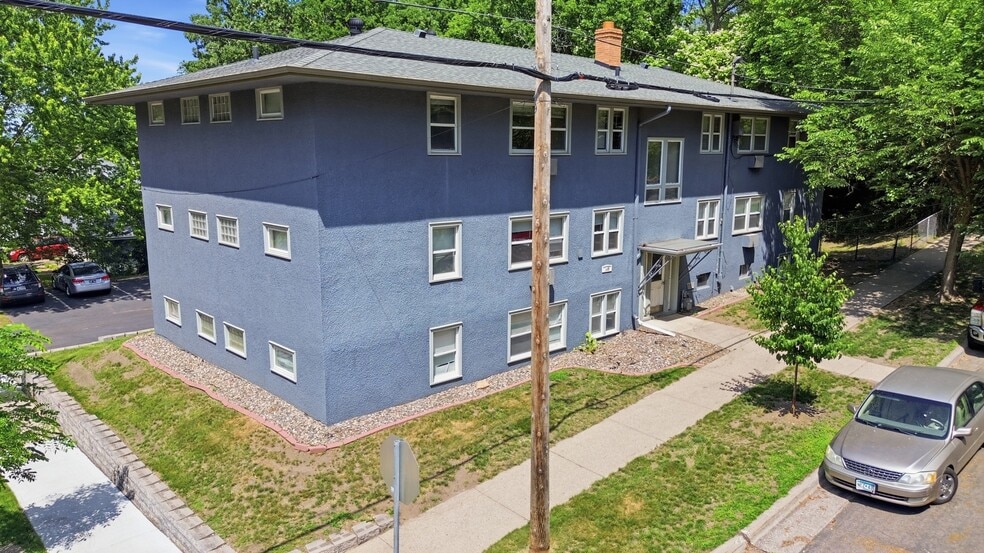 Primary Photo Of 149 Morton St E, Saint Paul Apartments For Sale