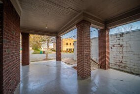 More Photos Of 341 N Spring St, Tupelo Office Residential For Sale