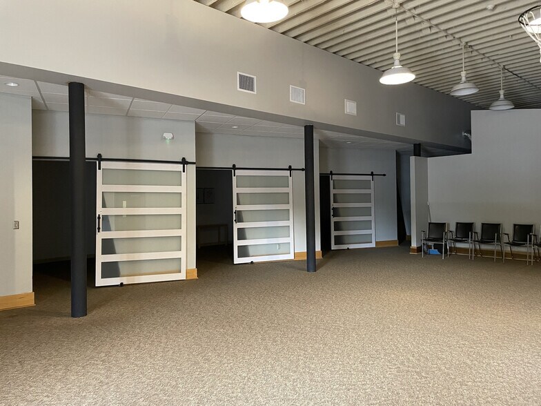 More Photos Of 223 S Main St, Elkhart Loft Creative Space For Lease