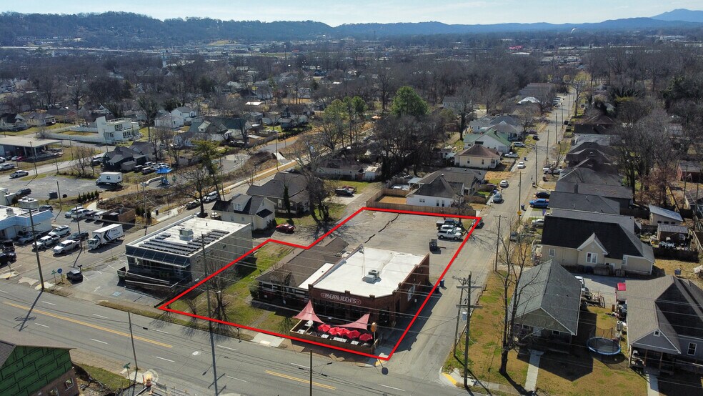 More Photos Of 1804 E Main St, Chattanooga General Retail For Sale