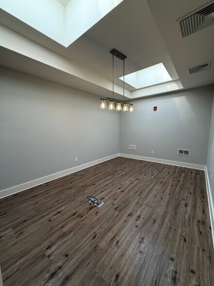 More Photos Of 10 Julia Ln, Cold Spring Loft Creative Space For Lease