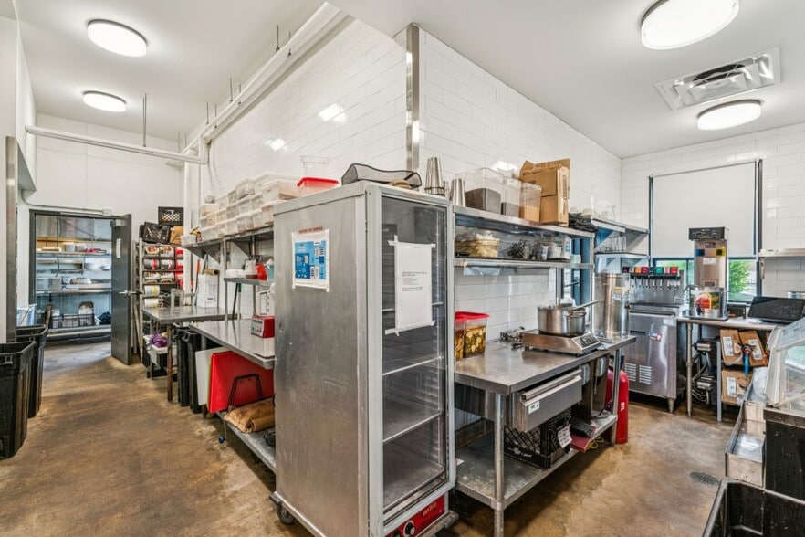 More Photos Of 4175 Shaw Blvd, Saint Louis Restaurant For Sale