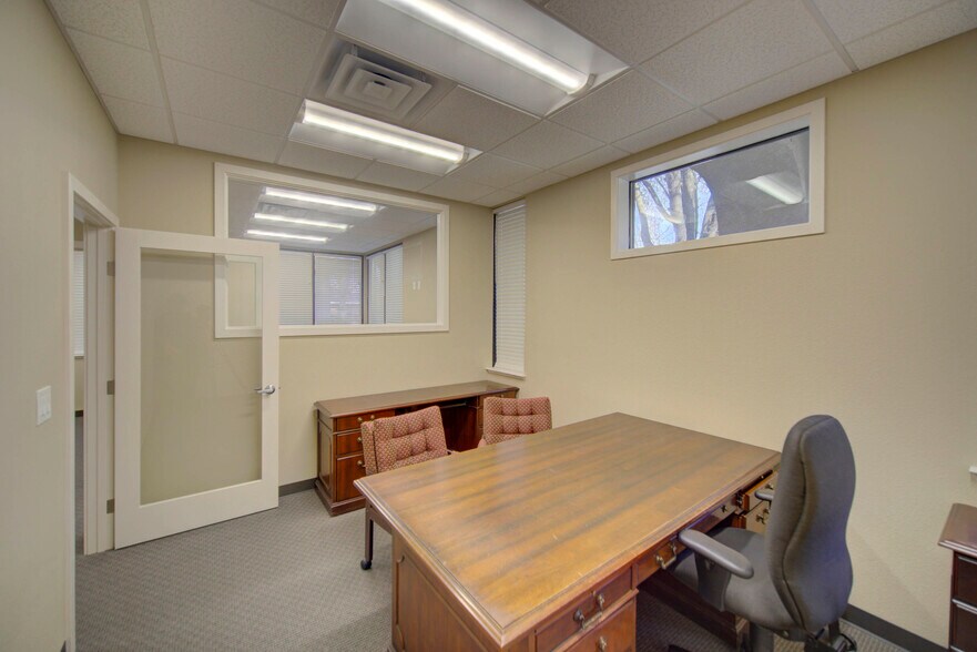 More Photos Of 437 Century Park Dr, Yuba City Office Residential For Lease