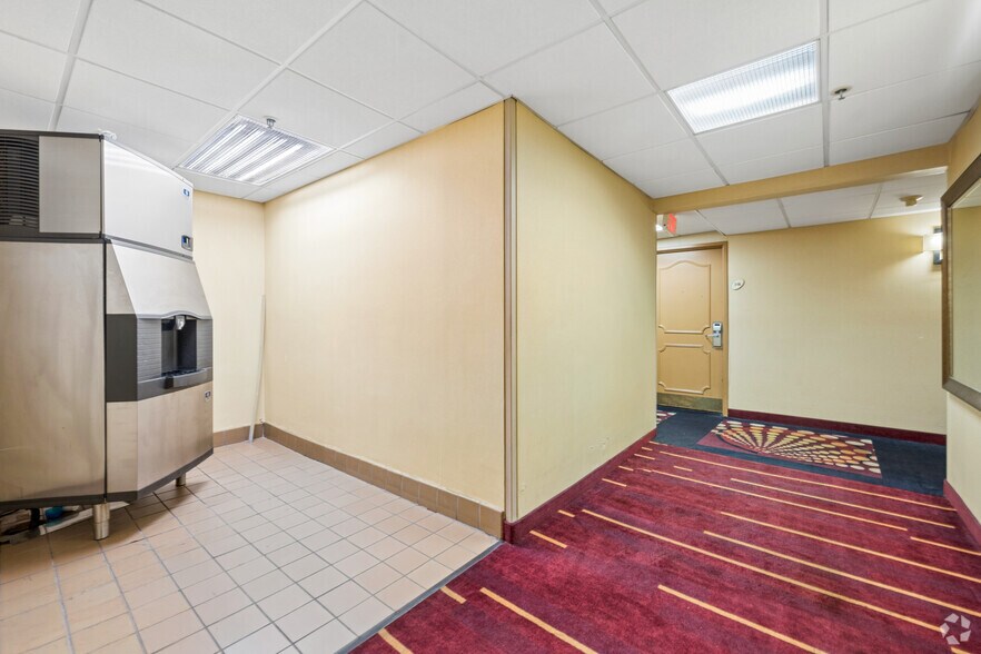 More Photos Of 2919 Warm Springs Rd, Columbus Hotel For Sale