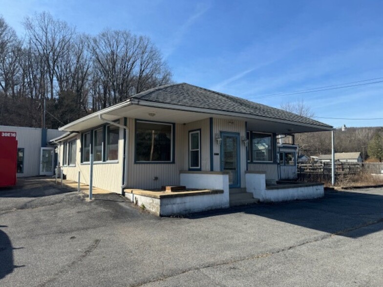 Primary Photo Of 8016 Route 873, Slatington General Retail For Sale