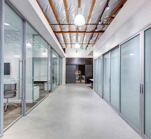 More Photos Of 3172 Lionshead Ave, Carlsbad Office For Sale