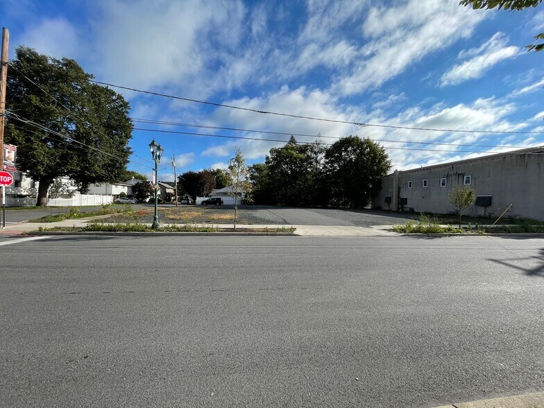 More Photos Of 36 Luzerne Ave, West Pittston Freestanding For Sale