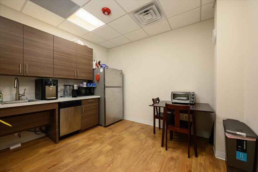 More Photos Of 58 Mount Bethel Rd, Warren Office For Lease