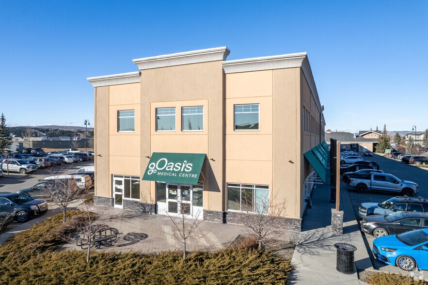 Primary Photo Of 100 Grand Blvd, Cochrane Medical For Lease