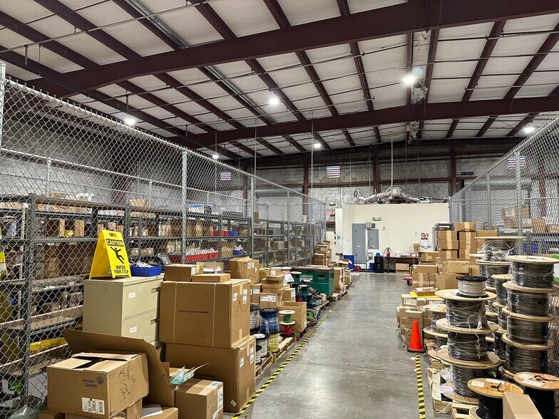 More Photos Of 1830 Park Ln S, Jupiter Warehouse For Lease