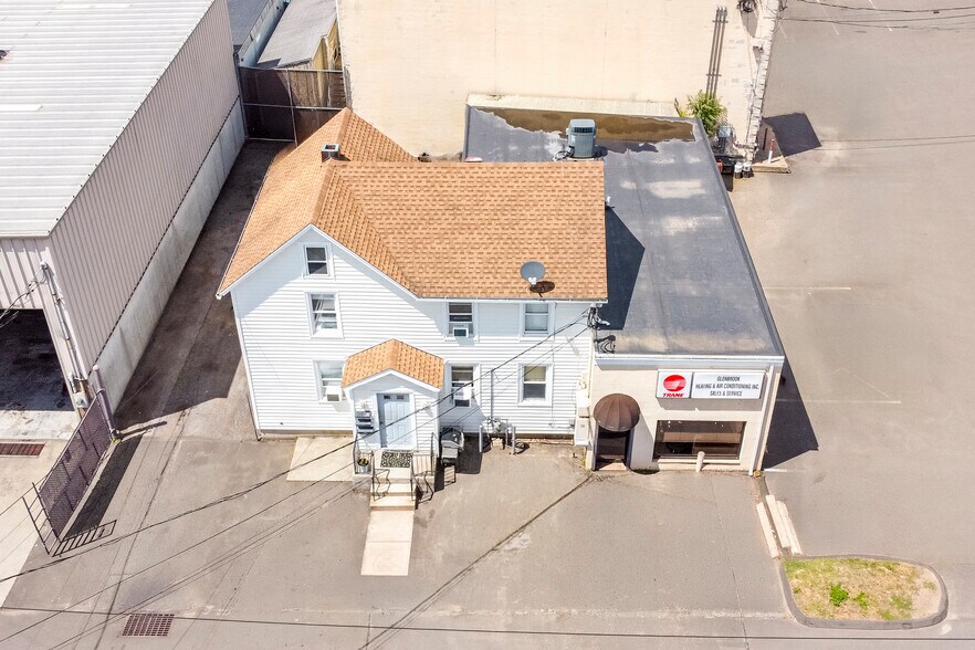 More Photos Of 36 Larkin St, Stamford Warehouse For Sale