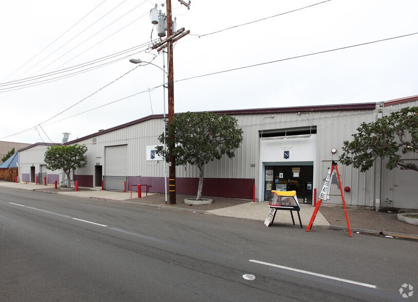 Primary Photo Of 3320-3342 Kurtz St, San Diego Warehouse For Lease
