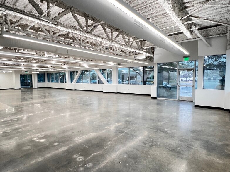 More Photos Of 66 E Wadsworth Park Dr, Draper Office For Lease