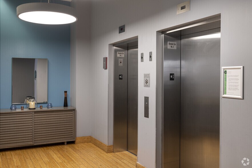 More Photos Of 6448-6464 N Sheridan Rd, Chicago Apartments For Lease