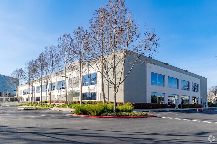 More Photos Of 3100 N 1st St, San Jose Office For Lease