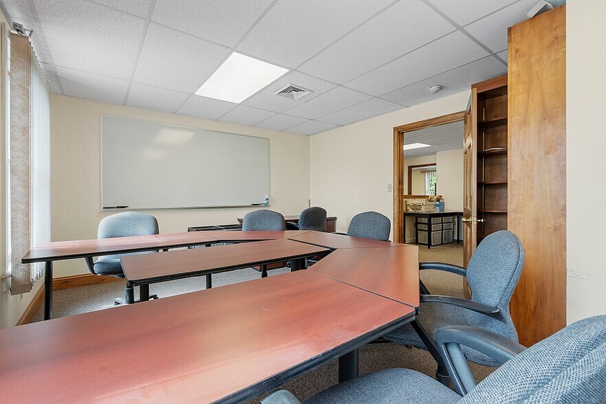 More Photos Of 233 Ayer Rd, Harvard Medical For Lease