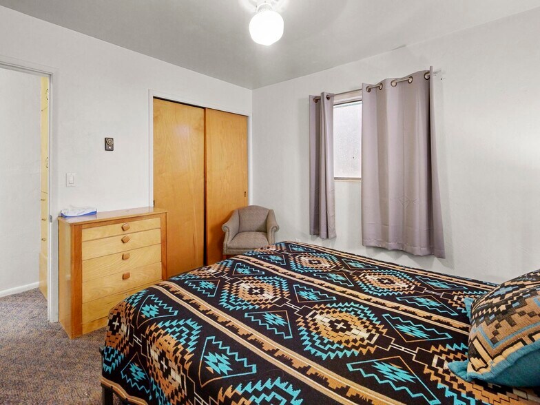 More Photos Of US 163 & San Juan River, Mexican Hat Hotel For Sale