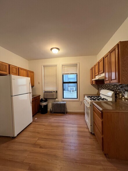 More Photos Of 3149 33rd St, Astoria Apartments For Sale