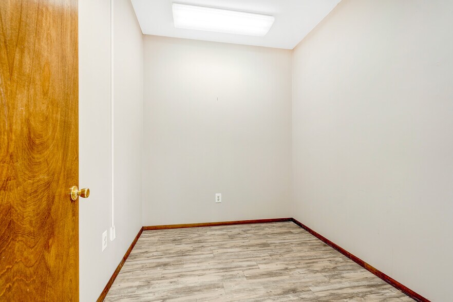 More Photos Of 1163 Route 37 W, Toms River Medical For Lease