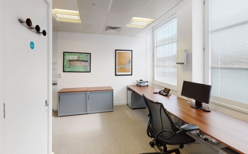 More Photos Of 3 Dorset Rise, London Office For Lease