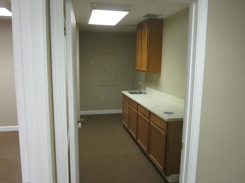 More Photos Of 1545 N Texas St, Fairfield Coworking Space