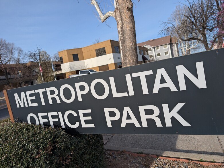 More Photos Of 4300 Highline Blvd, Oklahoma City Coworking Space