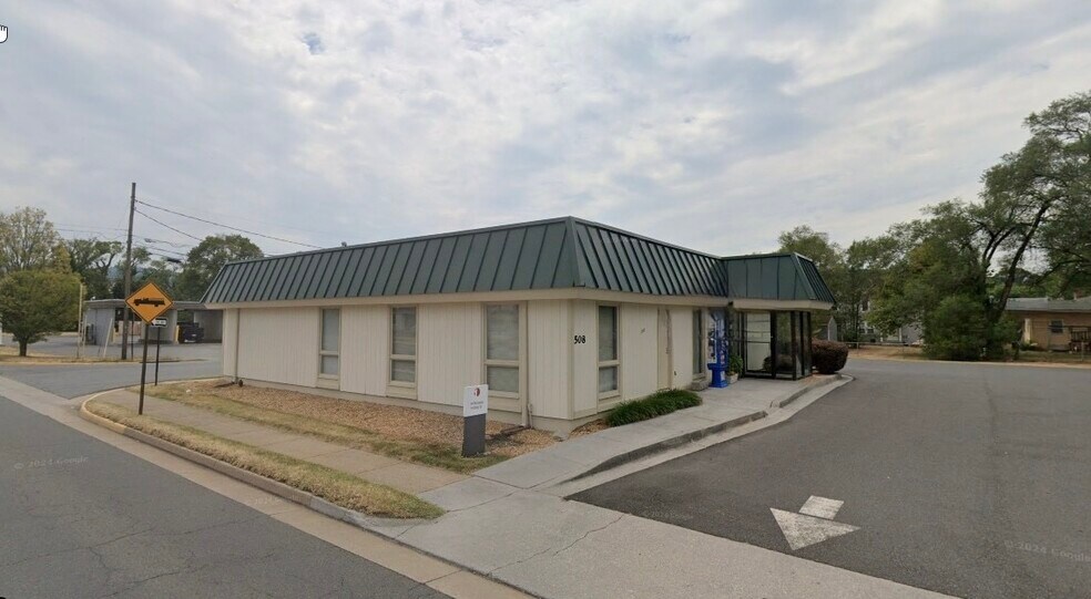 Primary Photo Of 508 N Commerce Ave, Front Royal Bank For Sale