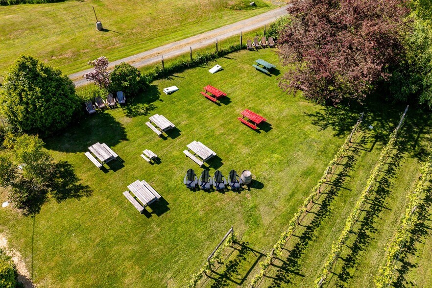 More Photos Of 1885 Central Rd, Hornby Island Land For Sale