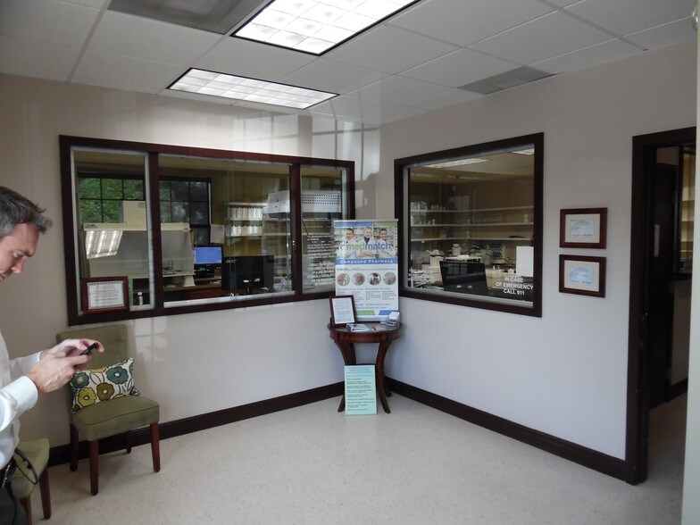 More Photos Of 6789 Southpoint Pky, Jacksonville Medical For Sale
