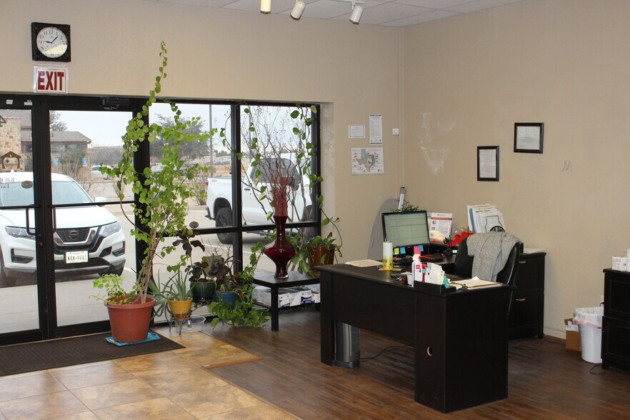 More Photos Of 4415-4433 Tx-322-loop, Abilene Unknown For Lease