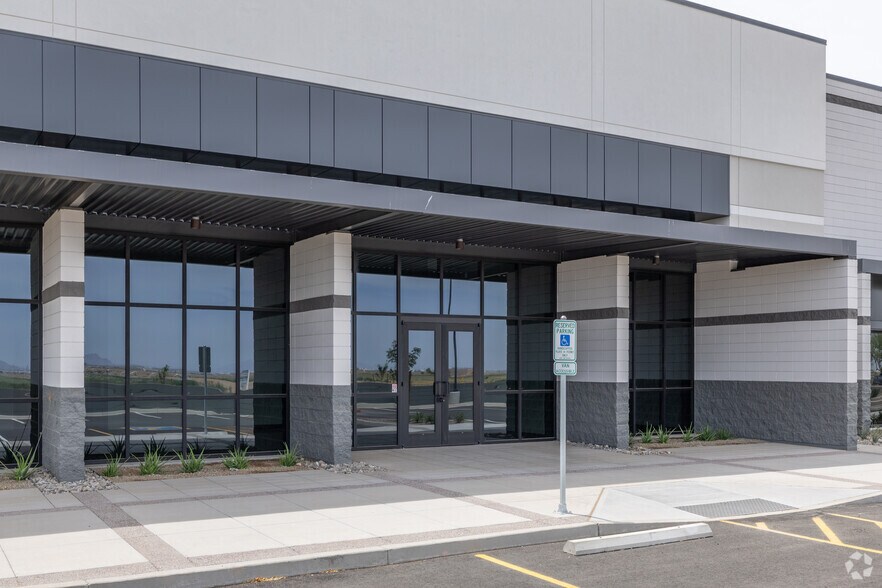 More Photos Of 8817 E Pecos Rd, Mesa Warehouse For Lease