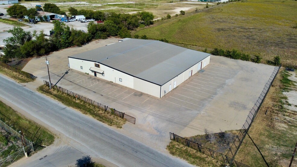 Primary Photo Of 10100 Hicks Field Rd, Fort Worth Warehouse For Sale