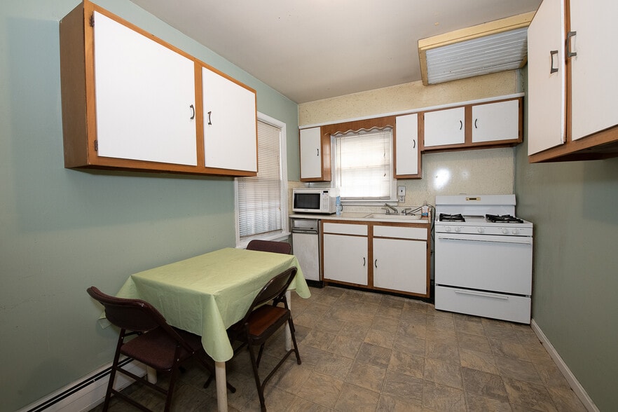 More Photos Of 500-02 Cheltenham Ave, Philadelphia Office For Sale