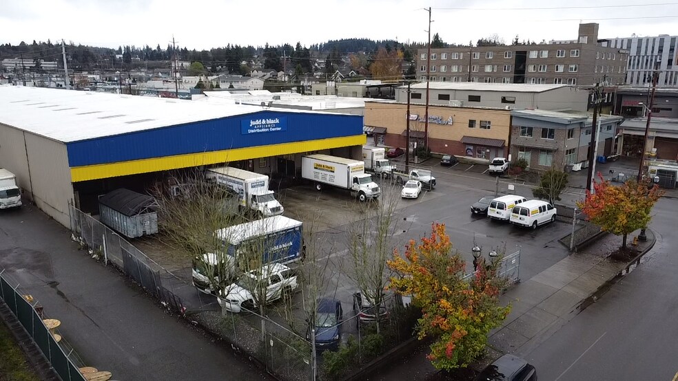 More Photos Of 3303 McDougall Ave, Everett Manufacturing For Lease