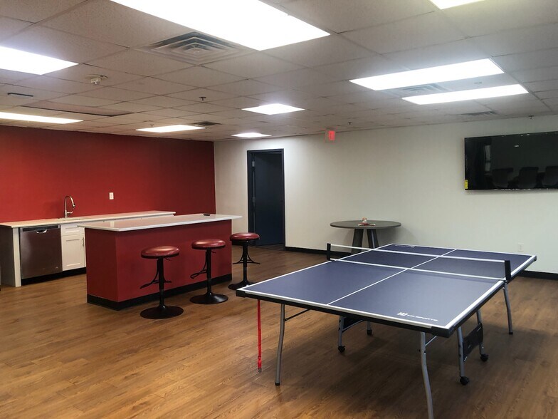 More Photos Of 1500-1506 Walnut St, Philadelphia Office For Lease