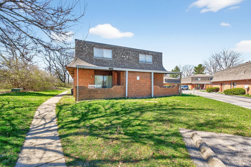 More Photos Of 2483-2539 Courtright Rd, Columbus Apartments For Sale