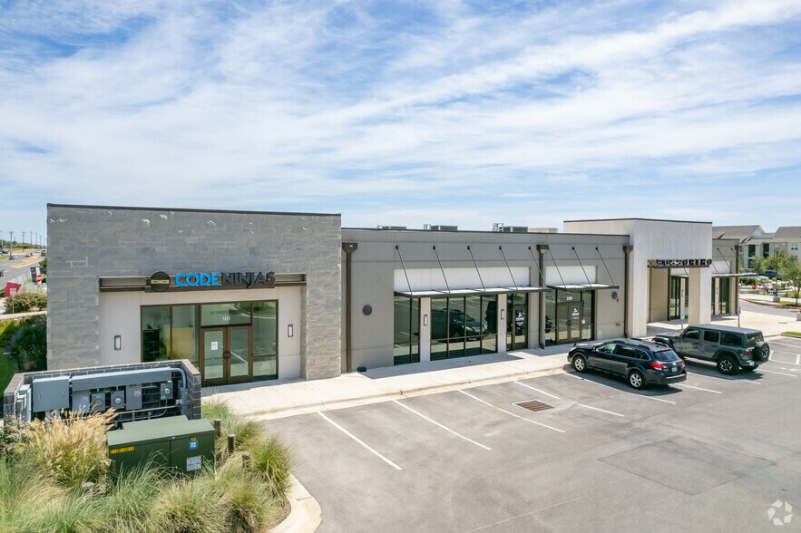 More Photos Of 830-856 Kohler's Crossing, Kyle Unknown For Lease